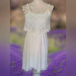 No Boundaries Juniors Beige Lace Dress